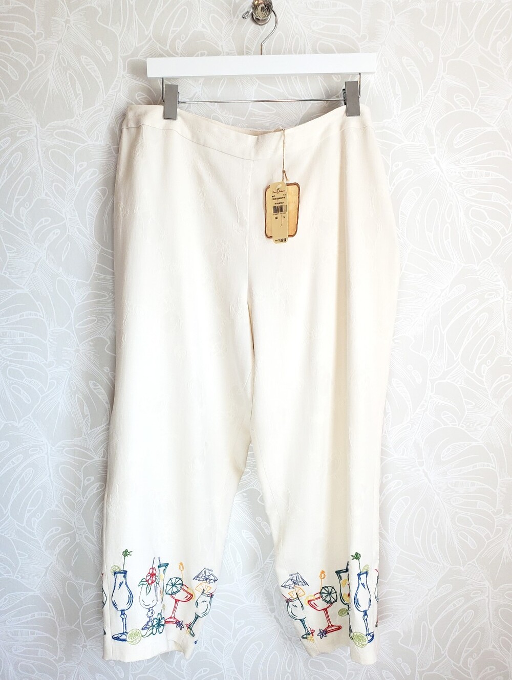 Tommy Bahama Silk Poolside Jacquard Capri Pants Drink Embroidery Coconut Cream